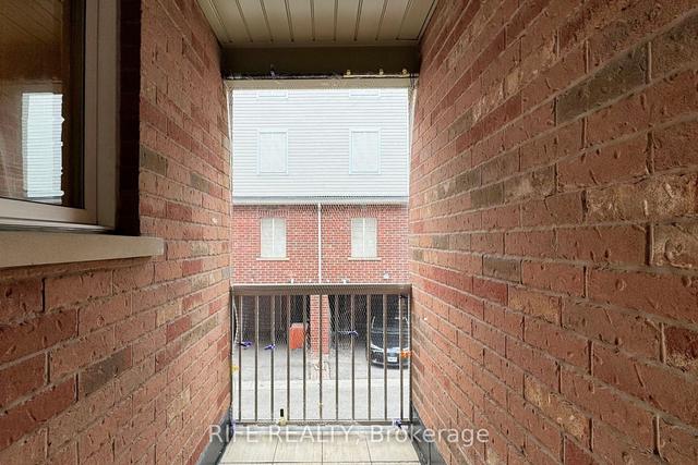 32 Odoardo Disanto Circ, House attached with 3 bedrooms, 4 bathrooms and 2 parking in Toronto ON | Image 25