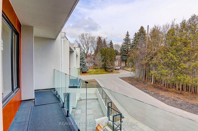 58 Larabee Cres, House detached with 6 bedrooms, 10 bathrooms and 5 parking in Toronto ON | Image 25