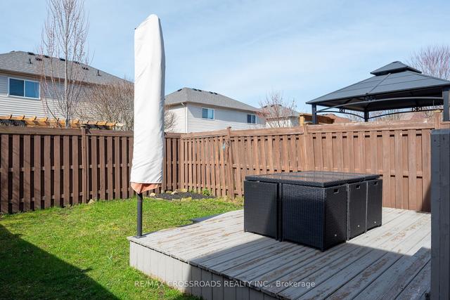 46 Coleman Dr, House attached with 2 bedrooms, 2 bathrooms and 3 parking in Barrie ON | Image 25