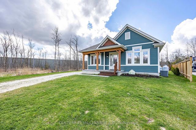 74 Robert St S, House detached with 2 bedrooms, 2 bathrooms and 10 parking in Wasaga Beach ON | Image 23