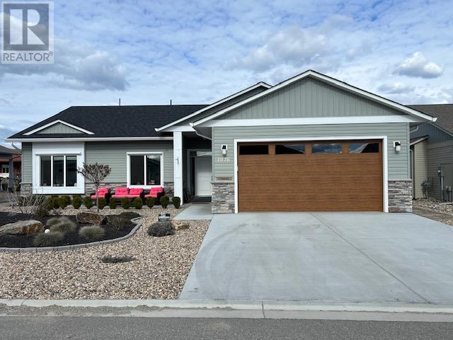 1026 10th Avenue, House detached with 3 bedrooms, 2 bathrooms and 4 parking in Invermere BC | Image 1
