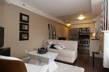 709c - 10 Laidlaw St, Townhouse with 1 bedrooms, 1 bathrooms and 1 parking in Toronto ON | Image 2