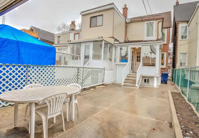 472 Symington Ave, House semidetached with 3 bedrooms, 1 bathrooms and 1 parking in Toronto ON | Image 10