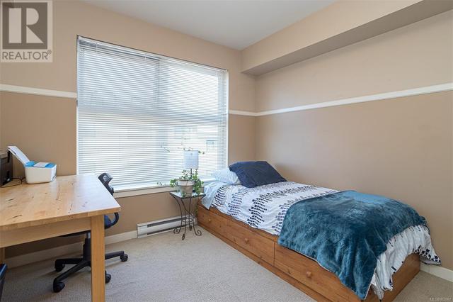402 - 2940 Harriet Rd, Condo with 2 bedrooms, 2 bathrooms and 1 parking in Saanich BC | Image 14
