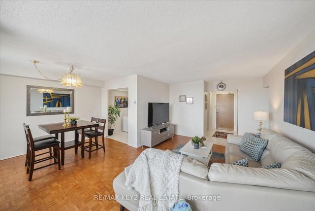 1007 - 15 London Green Crt, Condo with 2 bedrooms, 2 bathrooms and 1 parking in Toronto ON | Image 4