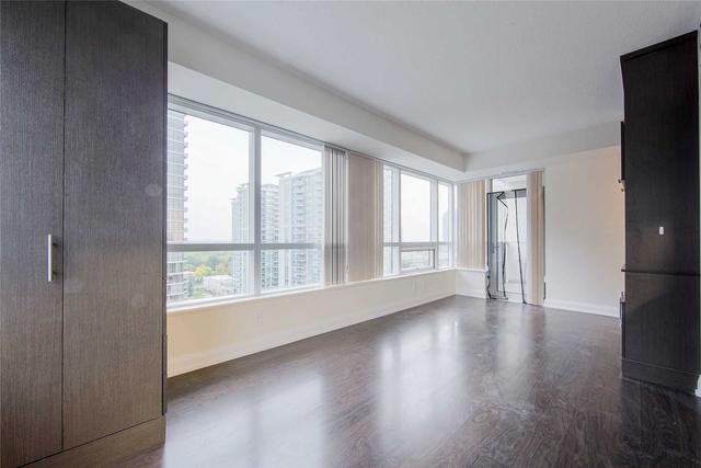 1105 - 2 Anndale Dr, Condo with 2 bedrooms, 2 bathrooms and 1 parking in Toronto ON | Image 15