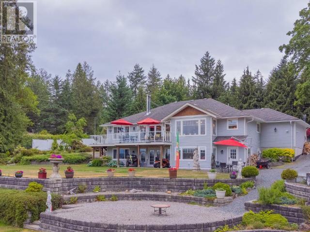 2108 Mahood Road, House detached with 3 bedrooms, 4 bathrooms and null parking in Powell River C BC | Image 1