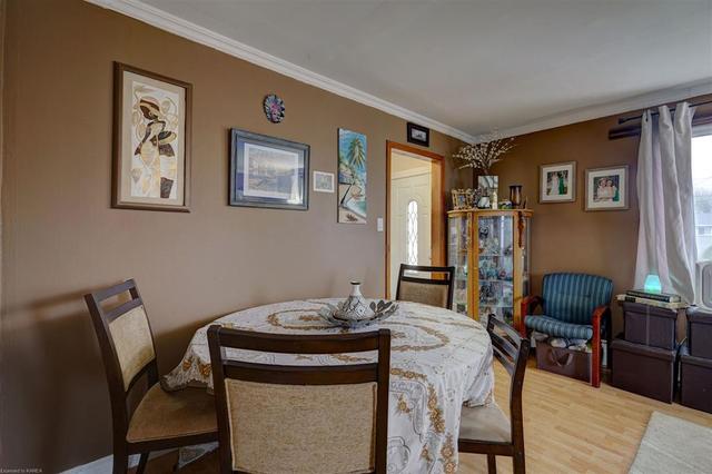 1152 Montreal Street, House detached with 5 bedrooms, 2 bathrooms and 4 parking in Kingston ON | Image 12