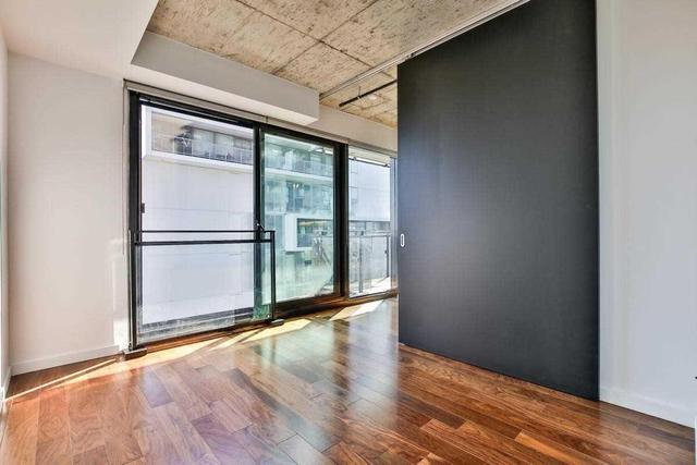905 - 51 Trolley Cres, Condo with 2 bedrooms, 2 bathrooms and 1 parking in Toronto ON | Image 7