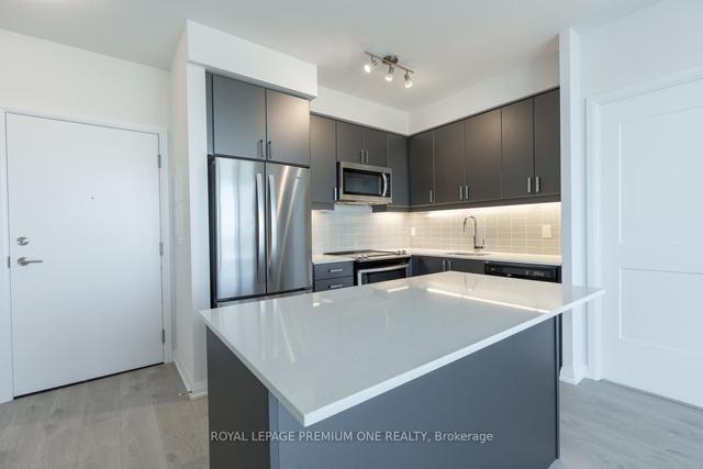 2614 - 7895 Jane St, Condo with 2 bedrooms, 2 bathrooms and 1 parking in Vaughan ON | Image 7