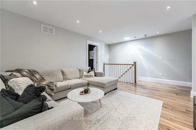 189 Locke St N, House detached with 4 bedrooms, 5 bathrooms and 3 parking in Hamilton ON | Image 19