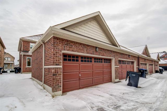 14 Saint Dennis Rd, House attached with 3 bedrooms, 3 bathrooms and 1 parking in Brampton ON | Image 20
