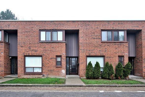 2 - 296 Torresdale Ave, Townhouse with 3 bedrooms, 3 bathrooms and 2 parking in Toronto ON | Image 1
