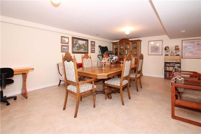 13305 Dufferin St, House detached with 3 bedrooms, 2 bathrooms and 8 parking in King ON | Image 16