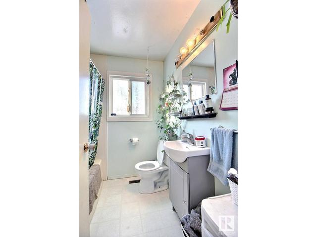 209 Evergreen St, House detached with 3 bedrooms, 1 bathrooms and null parking in Edmonton AB | Image 7