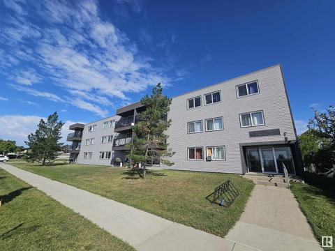201 - 9260 108 Av, Condo with 3 bedrooms, 1 bathrooms and null parking in Grande Prairie AB | Card Image