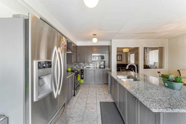 7376 Lowville Hts, House semidetached with 4 bedrooms, 4 bathrooms and 3 parking in Mississauga ON | Image 6