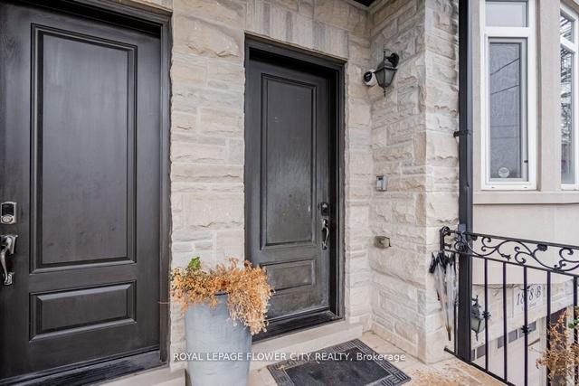 1878b Keele St, House semidetached with 3 bedrooms, 4 bathrooms and 4 parking in Toronto ON | Image 23