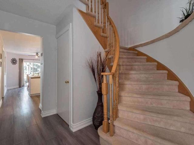 301 Marshall Cres, House detached with 4 bedrooms, 4 bathrooms and 3 parking in Orangeville ON | Image 7