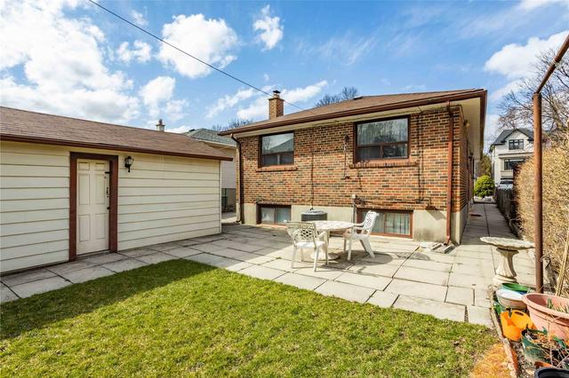 39 Madawaska Ave, House detached with 3 bedrooms, 2 bathrooms and 8 parking in Toronto ON | Image 27