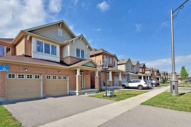 61 Overhold Cres, House detached with 4 bedrooms, 3 bathrooms and 5 parking in Richmond Hill ON | Image 12