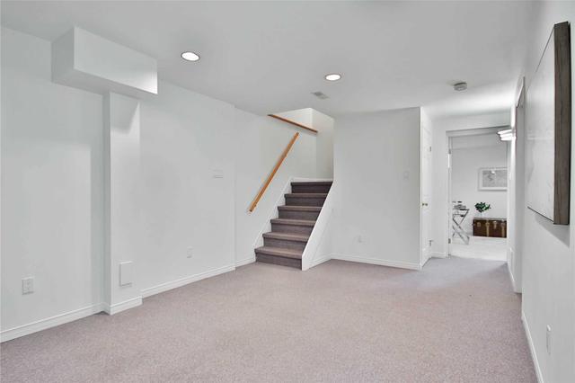 4 Frivick Crt, House detached with 4 bedrooms, 4 bathrooms and 6 parking in Toronto ON | Image 25