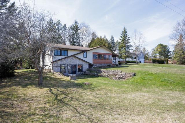 14 Lakeview Cres, House detached with 3 bedrooms, 3 bathrooms and 6 parking in Kawartha Lakes ON | Image 12