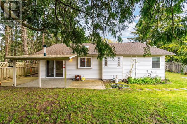 914 Lee Rd, House detached with 2 bedrooms, 2 bathrooms and 4 parking in Nanaimo G BC | Image 13