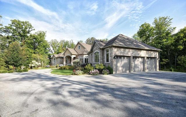 340 Golf Club Rd, House detached with 4 bedrooms, 4 bathrooms and 12 parking in Hamilton ON | Image 3