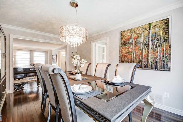 4133 Pascal Crt, House detached with 4 bedrooms, 4 bathrooms and 5 parking in Mississauga ON | Image 2