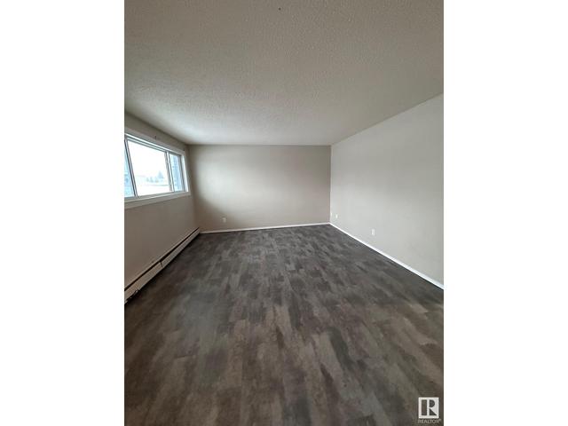 101 - 12921 127 St Nw, Condo with 3 bedrooms, 1 bathrooms and null parking in Edmonton AB | Image 3