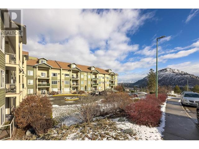 106 - 2120 Shannon Ridge Drive, Condo with 2 bedrooms, 2 bathrooms and null parking in West Kelowna BC | Image 47