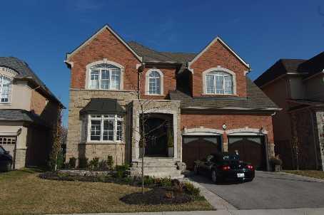 81 Spring Azure Cres, House detached with 4 bedrooms, 4 bathrooms and 2 parking in Oakville ON | Image 1