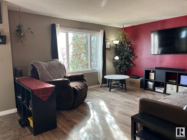 10914 105 Av, House detached with 3 bedrooms, 1 bathrooms and null parking in Westlock AB | Image 8