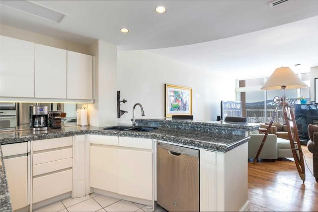 1001 - 24 Ramblings Way, Condo with 3 bedrooms, 2 bathrooms and 2 parking in Collingwood ON | Image 11
