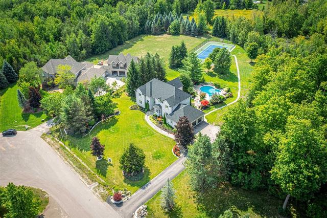 11135 Menzies Crt, House detached with 4 bedrooms, 4 bathrooms and 11 parking in Milton ON | Image 1
