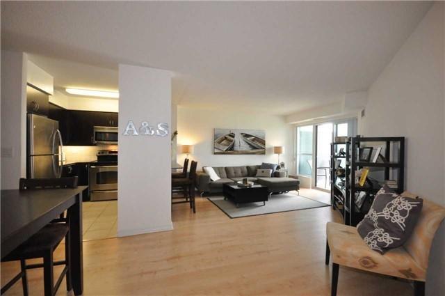 1001 - 185 Oneida Cres, Condo with 1 bedrooms, 1 bathrooms and 1 parking in Richmond Hill ON | Image 6
