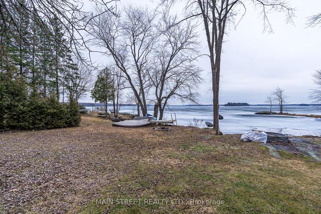 129 Mccrackin Ave, House detached with 2 bedrooms, 1 bathrooms and 6 parking in Kawartha Lakes ON | Image 14