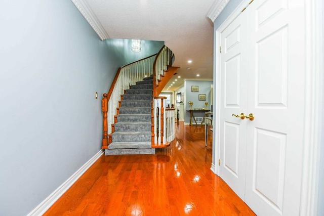 53 Hartnell Sq, Townhouse with 3 bedrooms, 3 bathrooms and 2 parking in Brampton ON | Image 37