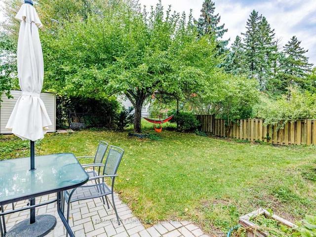 26 Cairnside Cres, House semidetached with 4 bedrooms, 2 bathrooms and 2 parking in Toronto ON | Image 18