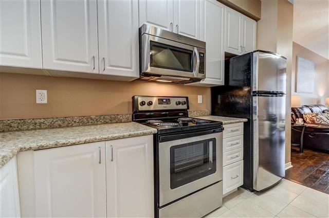 87 - 387 Beechgrove Dr, Townhouse with 3 bedrooms, 3 bathrooms and 1 parking in Toronto ON | Image 8