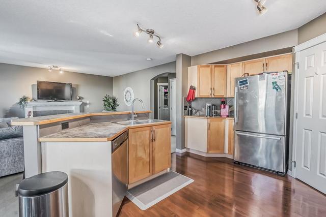 258 Everridge Drive Sw, House detached with 3 bedrooms, 2 bathrooms and 2 parking in Calgary AB | Image 9