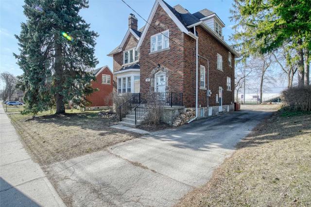 149 Albert St, House detached with 5 bedrooms, 4 bathrooms and 5 parking in Waterloo ON | Image 12