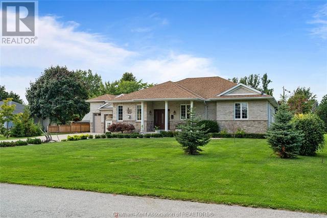 11507 Lagonda Way, House detached with 3 bedrooms, 2 bathrooms and null parking in Chatham Kent ON | Image 5