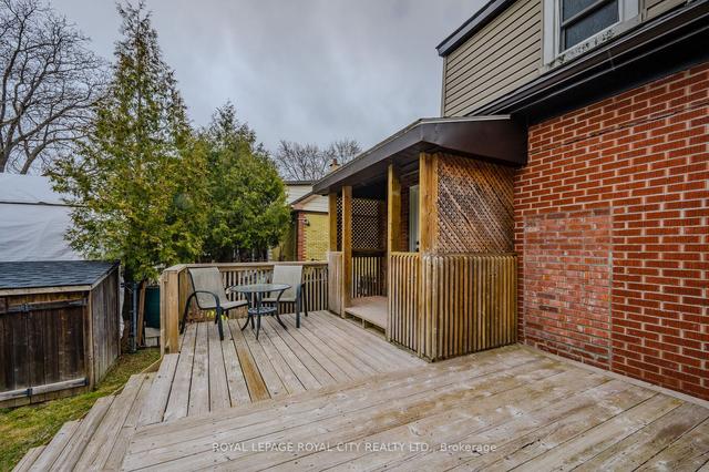 220 Heiman St, House detached with 3 bedrooms, 3 bathrooms and 4 parking in Kitchener ON | Image 16