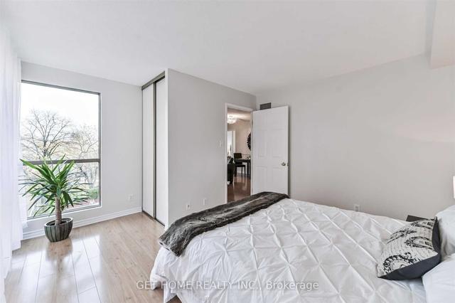 403 - 298 Jarvis St, Condo with 2 bedrooms, 2 bathrooms and 0 parking in Toronto ON | Image 5
