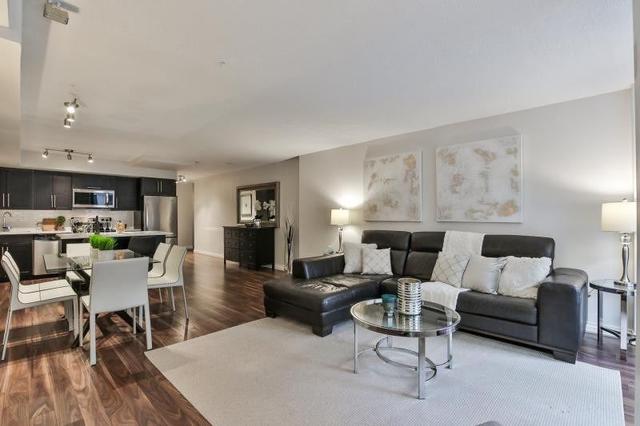 414 - 25 The Esplanade St, Condo with 1 bedrooms, 1 bathrooms and 0 parking in Toronto ON | Image 3