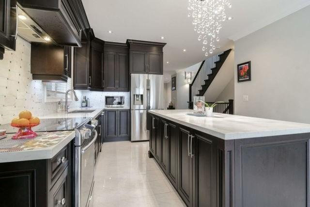 62 Denison Rd E, House detached with 4 bedrooms, 4 bathrooms and 3 parking in Toronto ON | Image 3
