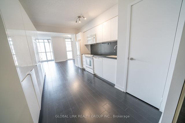 642b - 15 Iceboat Terr, Condo with 1 bedrooms, 1 bathrooms and 0 parking in Toronto ON | Image 16