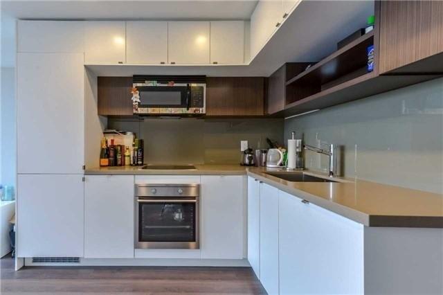 820 - 111 St Clair Ave W, Condo with 1 bedrooms, 2 bathrooms and 1 parking in Toronto ON | Image 10